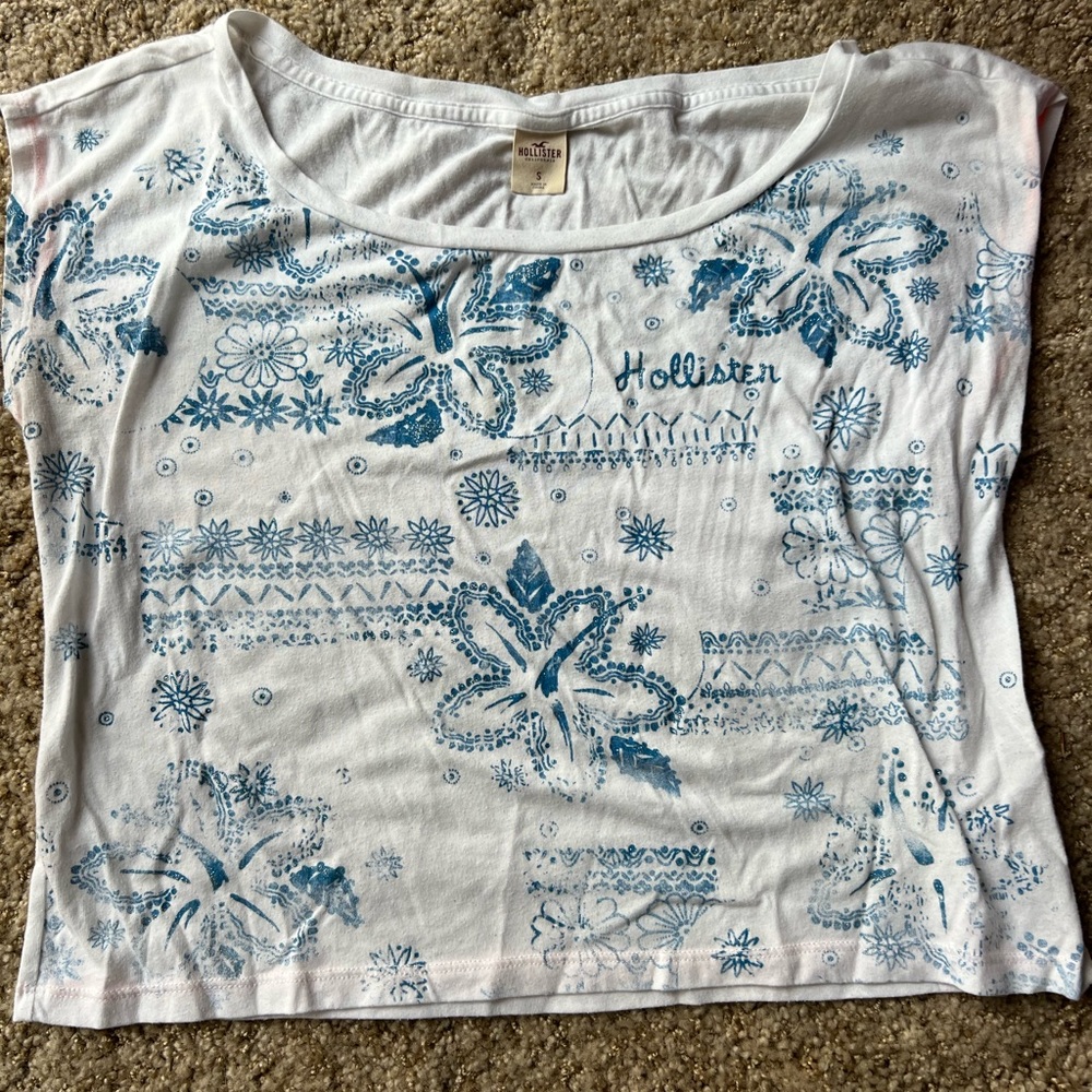 Hollister shirt